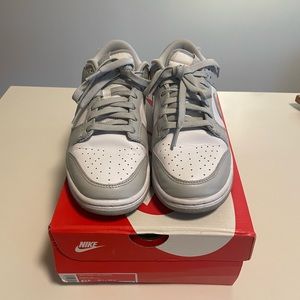 Nike grey dunks